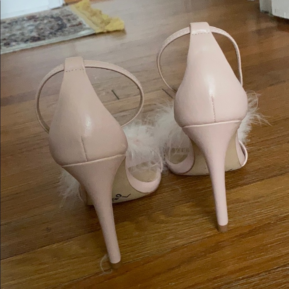 Heels - Picture 3 of 3